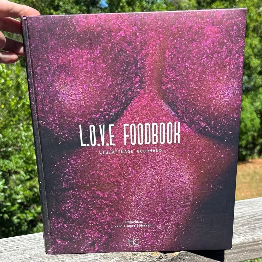 L.O.V.E. Foodbook by Emilie Baltz Cook Book in French Language Signed